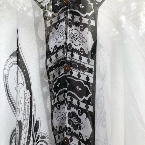 Sheer lace over throw for beach or for tanks - Picture 6 of 8